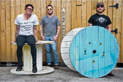 Two Cow Garage tour Europe with "The Death Of The Self-Preservation Society"